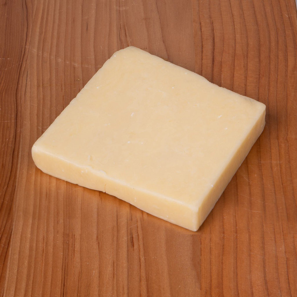 LYE CROSS FARM Organic Mild Cheddar Cheese  (100g)